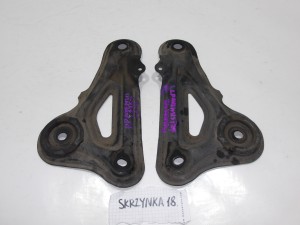 UCHWYT WSPORNIK SANEK ZAWIESZENIA PRZÓD TOYOTA AVENSIS T27 F-VAT