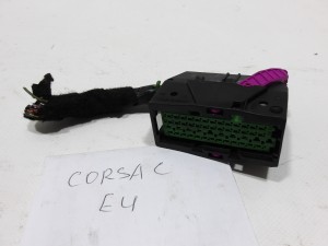 WTYCZKA KOSTKA SKRZYNKI BEZPIECZNIKÓW OPEL CORSA C F-VAT