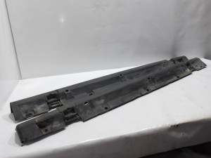 LISTWA PROGOWA LEWA PRAWA 09165717 09165718 OPEL CORSA C 3D F-VAT