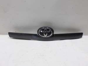 EMBLEMAT BLENDA LISTWA KLAPY TYŁ TYLNEJ 76811-0F050 TOYOTA VERSO F-VAT