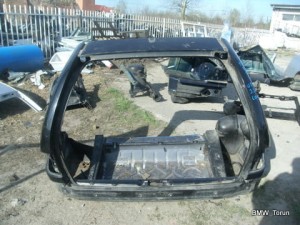 ĆWIARTKA PAS TYŁ KOMBI MERCEDES E W210