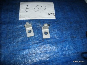 ZAWIAS ZAWIASY DRZWI PRZÓD LEWY DOLNY BMW E60 E61