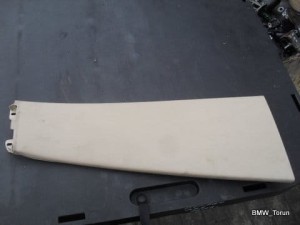 OSŁONA SŁUPKA ŚRODKOWEGO PRAWA MONDEO MK3 F-VAT