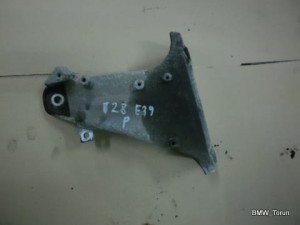 ŁAPY ŁAPA SILNIKA PRAWA BMW E39 2.0 2.3 2.5 2.8