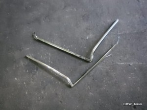LISTWA LISTWY CHROM MERCEDES 124