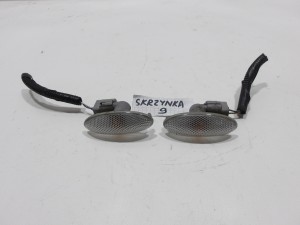 KIERUNKOWSKAZ BŁOTNIKA OPRAWKA KOSTKA 81730-02080 TOYOTA VERSO F-VAT