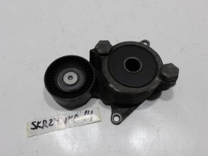 NAPINACZ PASKA ROLKA 16620-0R010 2.0 D4D TOYOTA VERSO PRIUS AURIS RAV4 F-VAT