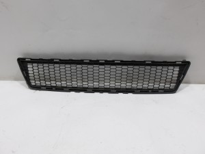 KRATKA ŚRODKOWA ZDERZAKA PRZÓD 53112-0F040 TOYOTA VERSO 09-13 F-VAT