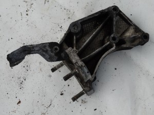 ŁAPA WSPORNIK SILNIKA SKRZYNI BIEGÓW PEUGEOT PARTNER 1 I CITROEN BERLINGO 1.9D F-VAT