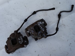 ZACISK HAMULCOWY LEWY PRAWY PRZÓD PRZEDNI JARZMO FORD FIESTA III MK3 F-VAT