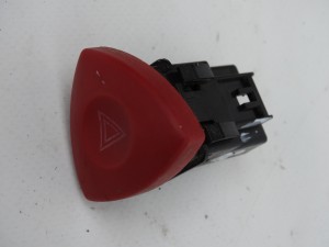 WŁĄCZNIK PRZEŁĄCZNIK ŚWIATEŁ AWARYJNYCH OPEL VIVARO I A RENAULT TRAFIC II F-VAT