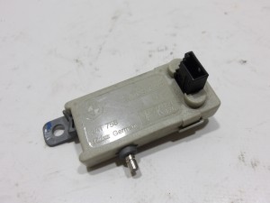 WZMACNIACZ MODUŁ ANTENY ANTENOWY 8368885 BMW E38 E39 F-VAT