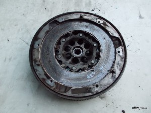 KOŁO DWUMASOWE SPRZĘGŁO LIFT 2.0D 184KM E90 X3 F-V