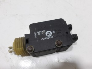 SIŁOWNIK ZAMKA KLAPY 8353014 BMW E39 F-VAT