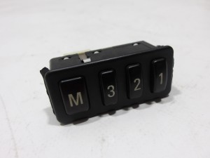 PRZEŁĄCZNIK PRZYCISK PAMIĘCI FOTELA FOTELI 8352160 BMW E39 F-VAT
