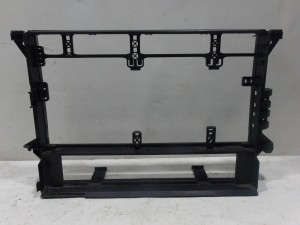 RAMKA OSŁONA OBUDOWA CHŁODNICY BMW E39 2.5D 3.0D F-VAT