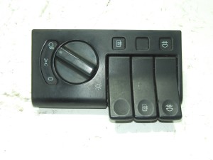 WŁĄCZNIK PRZEŁĄCZNIK ŚWIATEŁ 467850 VOLVO 460 F-VAT
