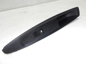 PRZEŁĄCZNIK WŁĄCZNIK PRZYCISK SZYBY PRAWY PRZÓD 9651465577 CITROEN C4 I 3D F-VAT