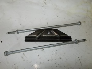 MOCOWANIE UCHWYT AKUMULATORA Z4 E85 F-VAT