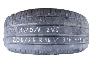 OPONA OPONY 1szt AVON  R16 16" 205/55