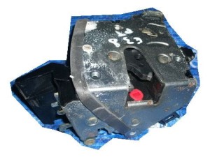 ZAMEK DRZWI TYŁ PRAWY BMW E38