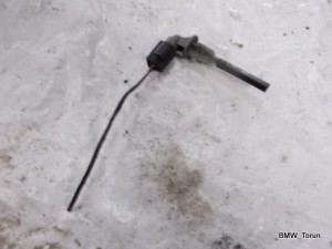 CZUJNIK POZIOMU PŁYNU CHŁODZĄCEGO E90 E92 E93 F-VA