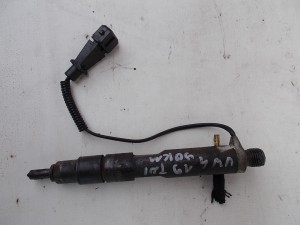 WTRYSK STERUJĄCY 1.9TDI 90KM GOLF IV F-VAT