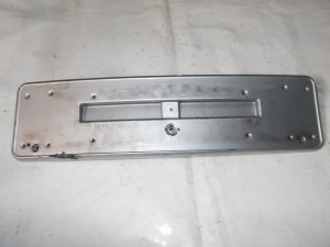 LISTWA POD TABLICĘ ZDERZAKA TITANSILBER COUPE E46