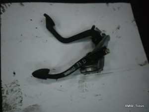 PEDAŁ PEDAŁY SPRZEGŁO HAMULEC E46 EUROPA