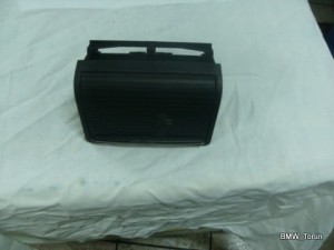 SCHOWEK POPIELNICZKA TYŁ BMW E46