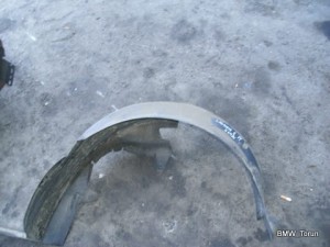 NADKOLE TYŁ PRAWE KOMBI F-VAT LAGUNA II