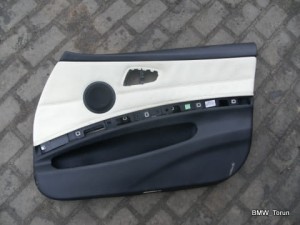 TAPICERKA BOCZEK DRZWI PRZÓD PRAWY SKÓRA E90 E91