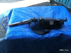 NAPINACZ PASA PRZÓD PRAWY VOLVO V40
