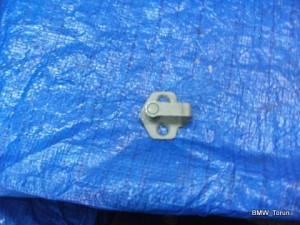 RYGIEL MOCOWANIE TRANSIT VI 00-06