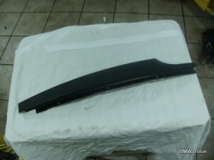 LISTWA PIONOWA LEWA COMPACT BMW E46