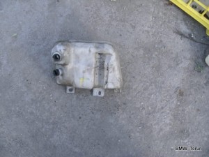 ZBIORNIK ZBIORNICZEK SPRYSKIWACZY BMW E39