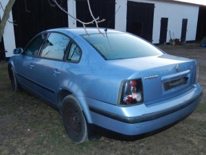DRZWI TYŁ LEWE SEDAN PASSAT B5 LL5Y