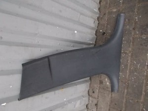 OSŁONA MASKOWNICA SŁUPKA ŚRODKOWEGO LEWA BMW 1 E87