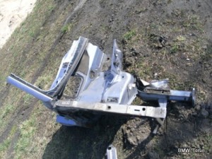 ĆWIARTKA PODŁUŻNICA PRZÓD PRAWA VW PASSAT B5