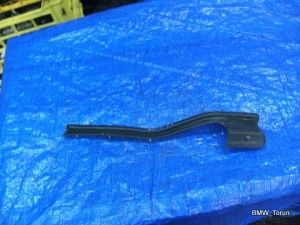 MOCOWANIE OSŁONA PRAWA TRANSIT MK6 VI 00-06