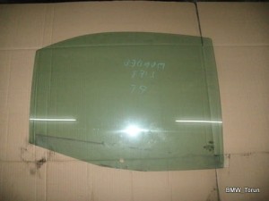 SZYBA BOCZNA DRZWI TYŁ PRAWA HB MONDEO MK3
