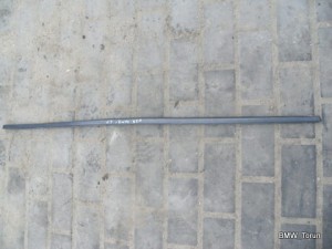 LISTWA ZGARNIAJĄCA TYŁ LEWA KOMBI F-VAT BMW E39