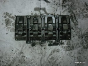 OSŁONA WAŁU KORBOWEGO BMW E36 1.8 TDS