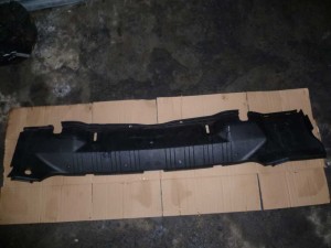 OSŁONA OBUDOWA PLASTIK PASA TYLNEGO BMW E46 SEDAN