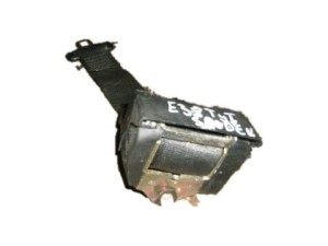PAS TYŁ TYLNY ŚRODKOWY BMW E38