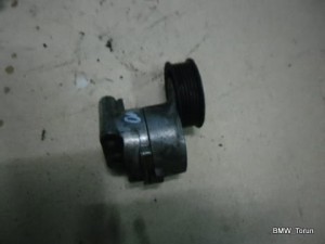 NAPINACZ PASKA 2.5 3.0 V6 OMEGA VECTRA B