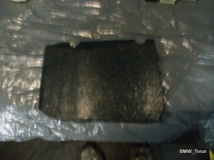 STYROPIAN OSŁONA TAPICERKA BAGAŻNIKA BMW E87