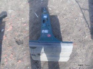 SŁUPEK ŚRODKOWY PRAWY SEDAN AUDI A4 B5
