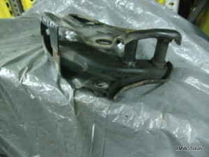 ŁAPA WSPORNIK MOCOWANIE 2.0 F-VA CIVIC VII 01-05