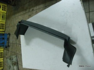 OSŁONA MASKOWNICA TYŁ PRAWA 3D VW GOLF IV